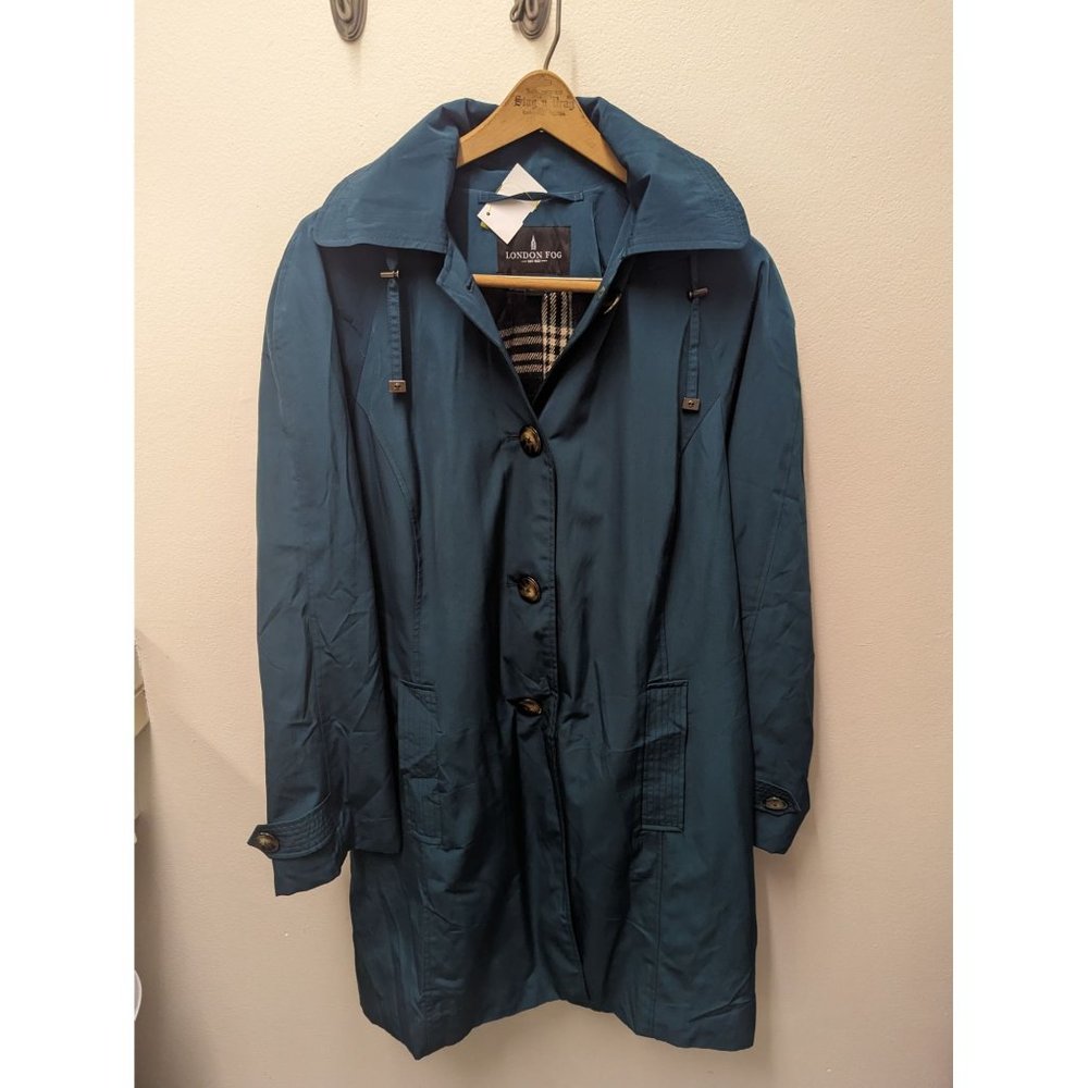 London Fog Women's Single Breasted Lined Raincoat 0x - removable hood